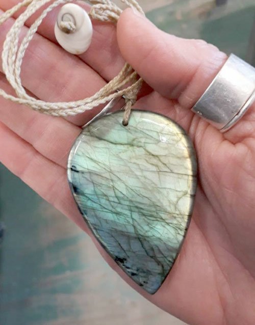Paua pendant jewelry example per Sarah Steed